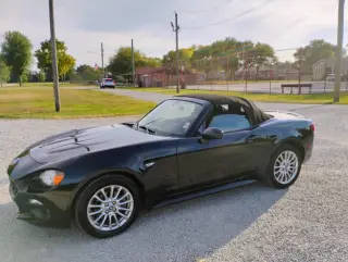 2017 FIAT 124 Spider Classica