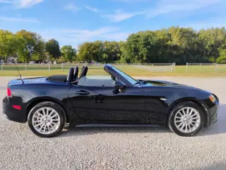 2017 FIAT 124 Spider Classica