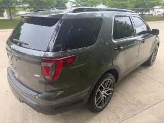 2018 Ford Explorer Sport