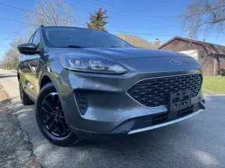 2021 Ford Escape Hybrid SE