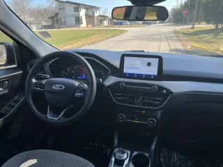 2021 Ford Escape Hybrid SE
