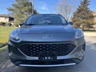 2021 Ford Escape Hybrid SE