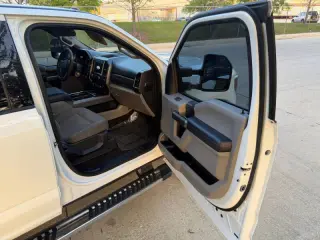 2018 Ford F-350 Super Duty XLT