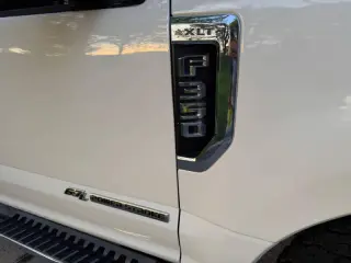 2018 Ford F-350 Super Duty XLT