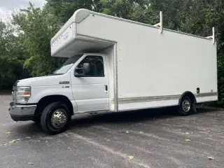 2016 Ford E-Series E-350 SD