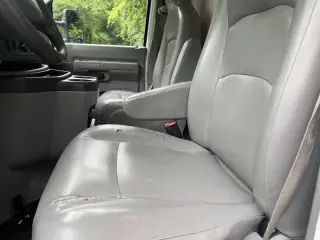 2016 Ford E-Series E-350 SD