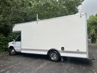 2016 Ford E-Series E-350 SD