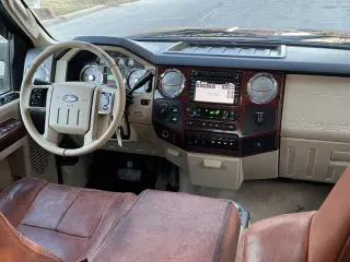 2008 Ford F-350 Super Duty Lariat