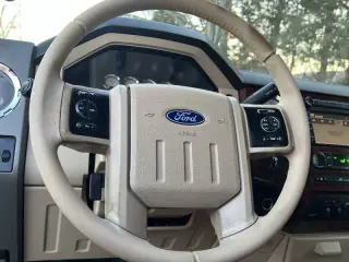 2008 Ford F-350 Super Duty Lariat