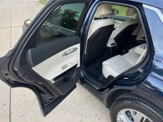 2023 Genesis GV70