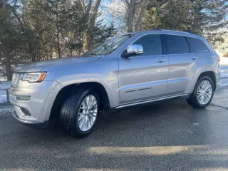 2018 Jeep Grand Cherokee Summit
