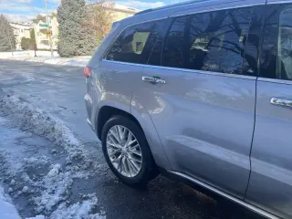 2018 Jeep Grand Cherokee Summit