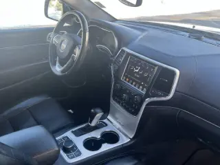 2018 Jeep Grand Cherokee Summit