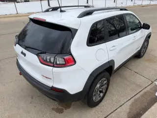 2020 Jeep Cherokee Trailhawk