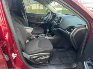 2019 Jeep Cherokee