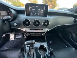 2020 Kia Stinger GT-Line