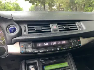 2015 Lexus CT 200h