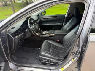 2017 Lexus ES 350