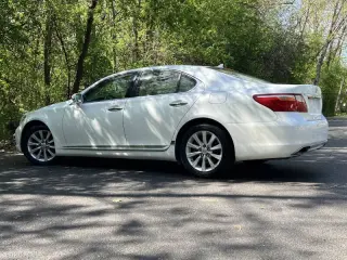 2012 Lexus LS 460
