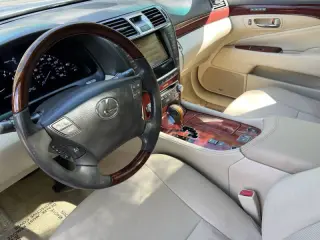 2012 Lexus LS 460