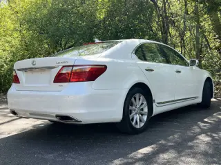 2012 Lexus LS 460