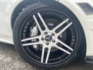 2010 Mercedes-Benz C-Class C 63 AMG