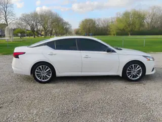 2020 Nissan Altima 2.5 SR