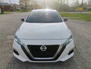 2020 Nissan Altima 2.5 SR