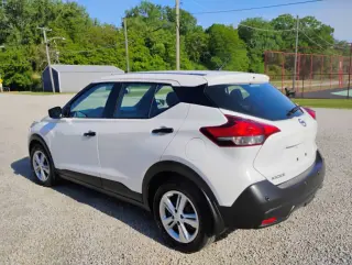 2020 Nissan Kicks