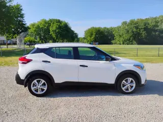 2020 Nissan Kicks