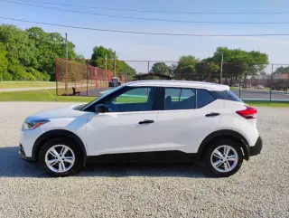 2020 Nissan Kicks