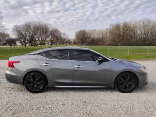 2017 Nissan Maxima