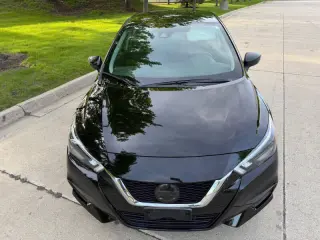 2021 Nissan Versa SR