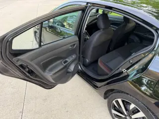2021 Nissan Versa SR