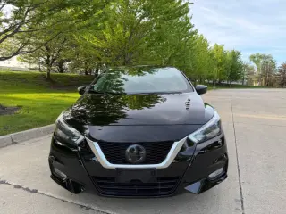 2021 Nissan Versa SR