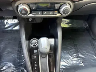 2021 Nissan Versa SR
