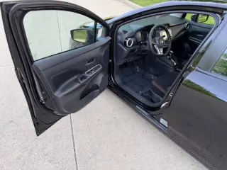 2021 Nissan Versa SR