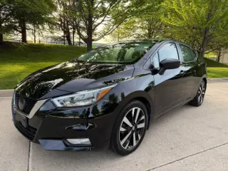 2021 Nissan Versa SR