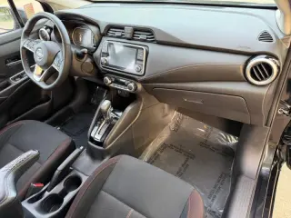 2021 Nissan Versa SR