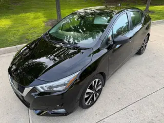2021 Nissan Versa SR