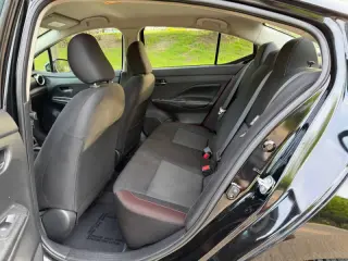 2021 Nissan Versa SR