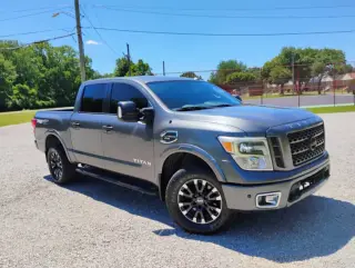 2017 Nissan Titan PRO-4X