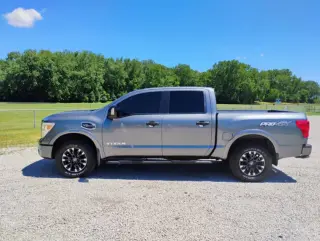 2017 Nissan Titan PRO-4X
