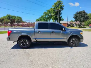 2017 Nissan Titan PRO-4X
