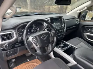 2020 Nissan Titan XD SV