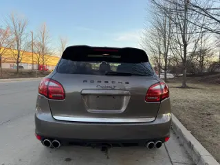 2011 Porsche Cayenne S