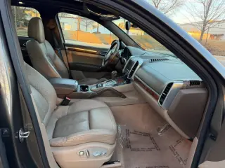 2011 Porsche Cayenne S