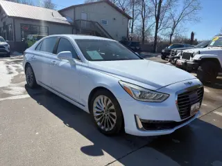2017 Genesis G90