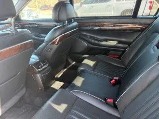 2017 Genesis G90