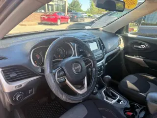 2018 Jeep Cherokee